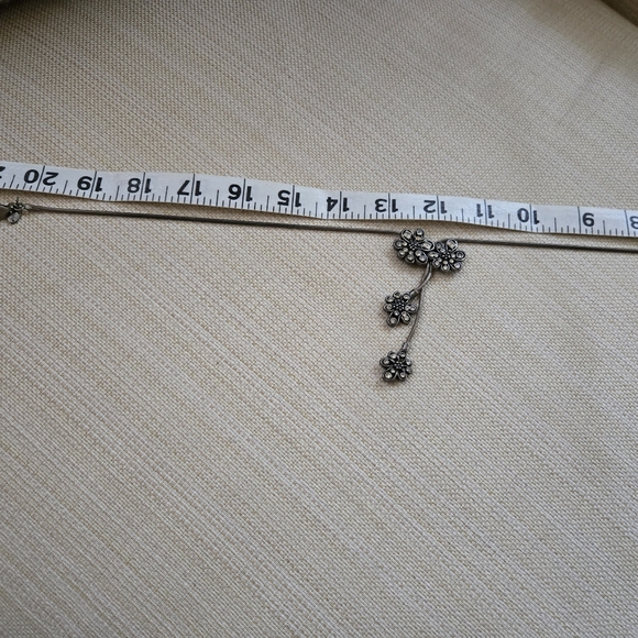 Necklace with Rhinestone Flowers Chicos Silver Tone Sparkly Dangly Layering - Picture 9 of 9